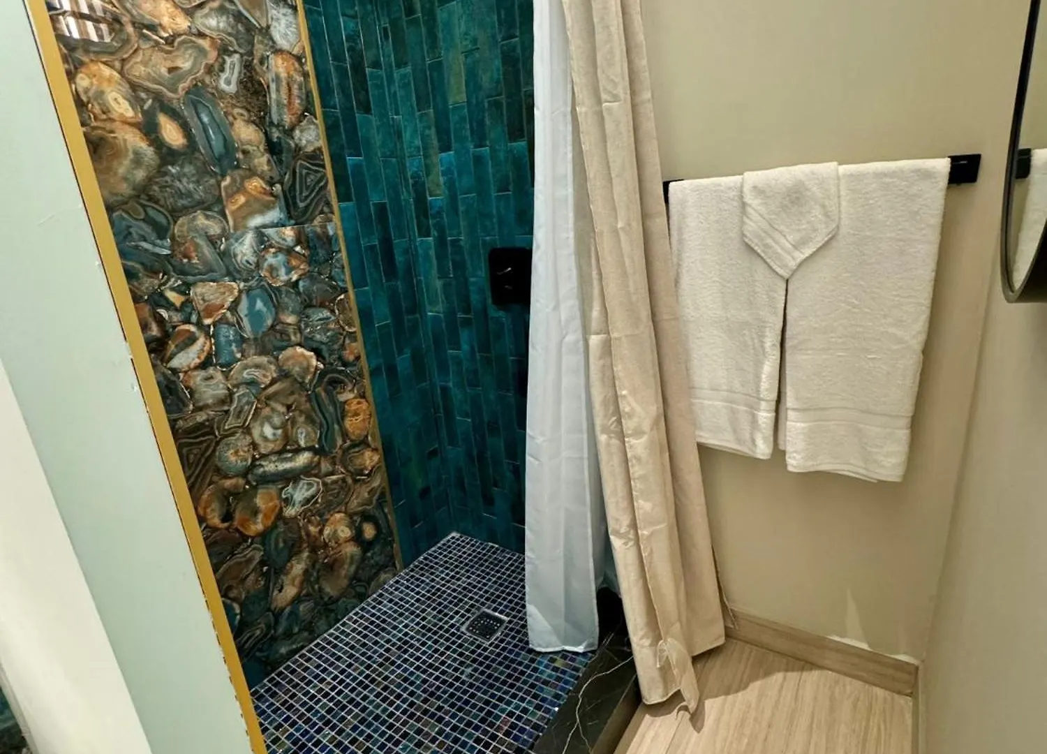 Metro Art Hotel 산후안